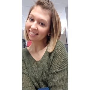 Meet your Posher, Rebecca